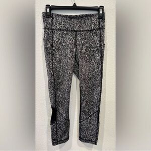 Lululemon Leggings with Mesh Detail Cropped Leggings